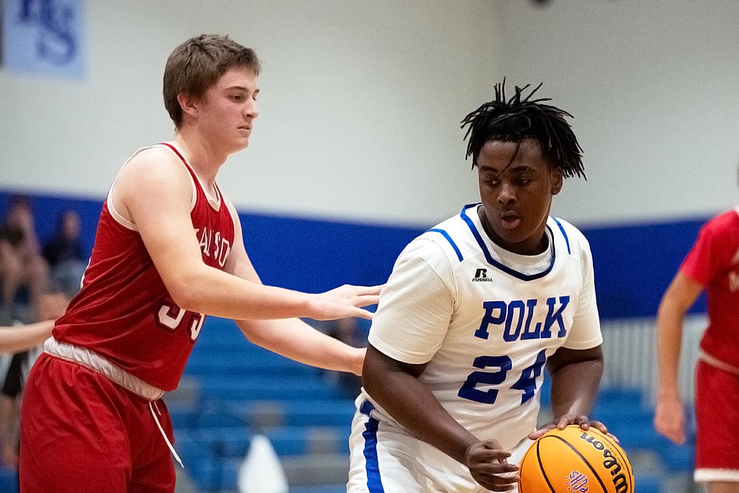 Tae Gary had nine points in the Wolverines' loss Thursday to East Henderson