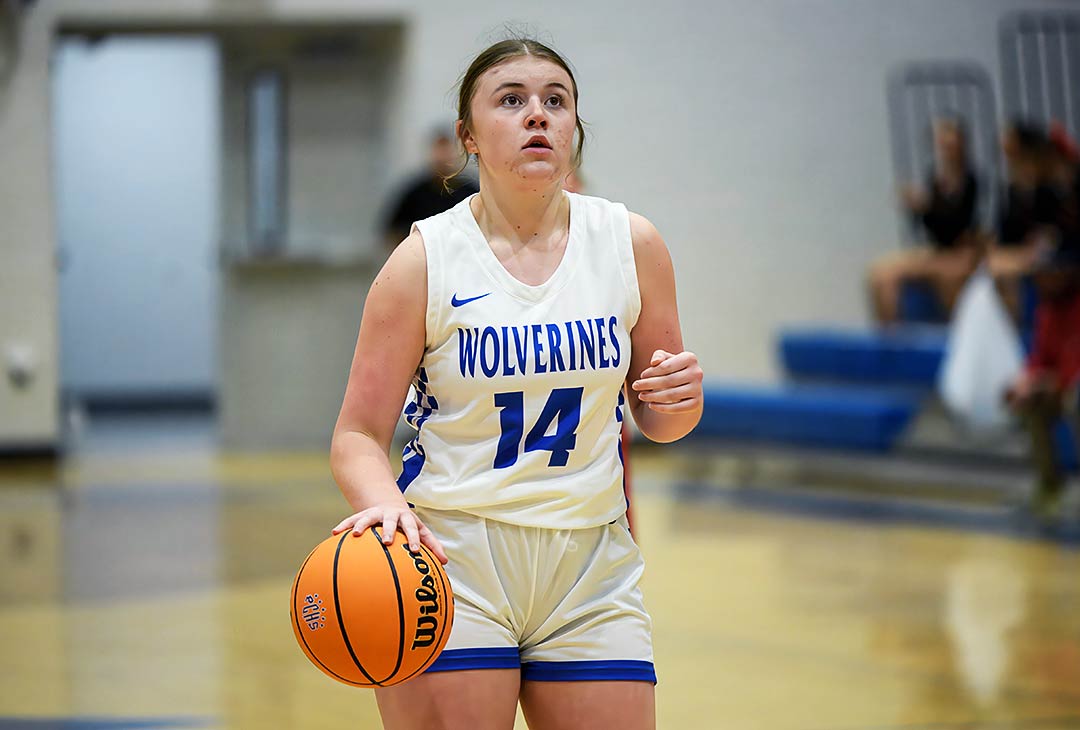 Sofie Abrahamsen had seven points for Polk County in Tuesday's win